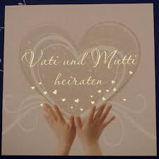 Texte fur die dankeskarte nach einer hochzeit und nach den flitterwochen sollte das hochzeitspaar dankeskarten versenden. 32 Hochzeitskarten Mit Kind Handen Oder Fussen Fur Traufe Hochzeit Mit Taufe Ideen Hochzeitskarten Karte Hochzeit Hochzeit