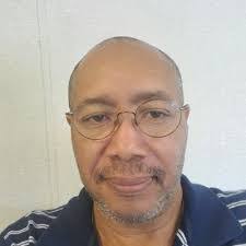 Robert Gabay's Instagram, Twitter & Facebook