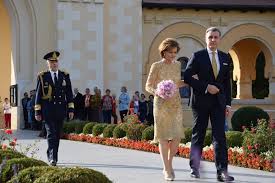 Descarca aplicatia mobila regina maria. Principesa Margareta Si Principele Radu Si Au Reinnoit JurÄmintele De CÄsÄtorie La Alba Iulia Galerie Foto Video