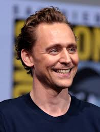 I'm honoured to #passthemic to econ and development expert dr. Tom Hiddleston Wikipedia