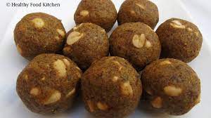 Now roast flax seeds in the same pan and transfer to the same bowl carrying roasted oats. Healthy Protein Laddu For Kids Ladoo Recipe Laddu Recipe Pregnancy Recipe Mixed Dal Ladoo Recipe Youtube