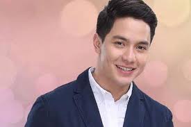 Alden nakailang trial and error sa costume