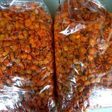 Kerupuk melinjo ini memiliki rasa yang beaneka ragam, dari mulai rasa asin gurih, rasa manis, dan rasa pedas manis bahkan mungkin masih ada rasa yang lainnya yang belum disebutkan. Beli Emping Melinjo Pedas Manis 500g Seetracker Indonesia