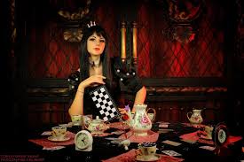 Black Alice In Wonderland Black Queen Alice Wonderland Queen Alice Dark Alice In Wonderland Alice In Wonderland