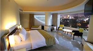 Desain kamar mandi kontemporer yang alami desain wastafel trendi yang. 11 Inspirasi Desain Kamar Ala Hotel Bintang 5 Arsiteq Com