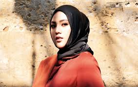 Time zone is malaysia time (myt). Cover Story Multilingual Malaysian Singer Shila Amzah On Hitting The Big Time In China Tatler Malaysia