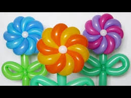 Arte con globos y decoracion hassina. Kruchenaya Romashka 10 Lepestkov Twisted Daisy Of Balloons Subtitles Adornos Manuales Flores De Globos Decoracion Con Globos Largos