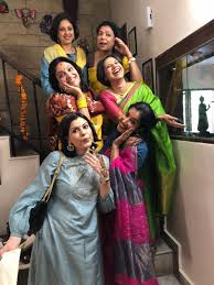 Nidhi Razdan On Twitter Happy Holi To Everyone From Some Of Us On The Mea Beat Suhasinih Smitaprakash Smita Sharma Maya206 Geeta Mohan Horror06 Meaindia Https T Co Mtadvbmqb9