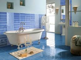 Sie suchen badezimmer ideen für ihr zuhause? 20 Beispiele Fur Blaue Bodenfliesen Im Badezimmer Archzine Net