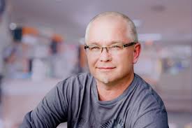 Faculty & Leadership