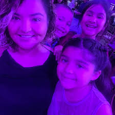 Gabby Vela (@gabby.vela.12) • Facebook