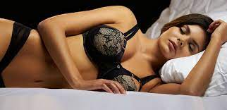 Study Finds 1 Hour Of Therapy Helps Treat Insomnia Glamour