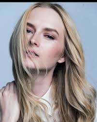 Carlos Zelaya Stylist