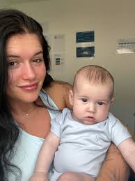 New low weigh in this morning at two months postpartum has got me looking  back at last year's transformation. In April 2024 I started at 76kg and I  finished my cut in