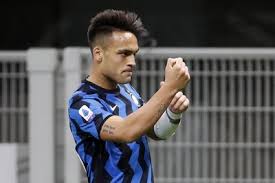 Lungo colloquio tra la dirigenza partenopea e quella clivense. Emanuele Giaccherini