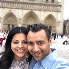 What is Swadesi restaurant in West Loop?