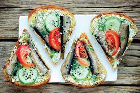 Many foods, including fruits, vegetables, healthy fats, and protein sources, have been shown to reduce inflammation, improve immune function, promote healing, and provide the fuel necessary for you to. How To Nurture Your Body With Foods That Heal