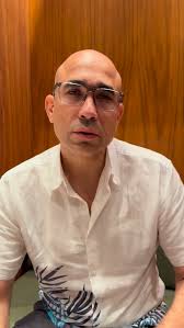 El Ministro de Deportes, Kelvin Cruz, supervisó los trabajos de las gradas  que se construyen en el Bajo Techo Andrés Osiris Tejeda de la Privada, las  labores se realizan con miras al