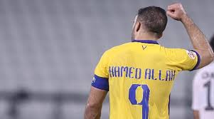 ويلتقي الهلال ضد النصر في ملعب الملك فهد الدولي بالرياض (السبت) على لقب كأس السوبر السعودي كأس بيرين، حيث يلعب النصر بصفته وصيف الدوري وكأس خادم. Ø­Ù…Ø¯ Ø§Ù„Ù„Ù‡ ÙŠÙ†ÙØ¬Ø± Ø¶Ø¯ Ù…Ù†ØªÙ‚Ø¯ÙŠÙ‡ Ù„Ø§ ÙŠÙˆØ¬Ø¯ Ù„Ø§Ø¹Ø¨ ÙÙŠ Ø§Ù„Ø¹Ø§Ù„Ù… Ù…Ø«Ù„ÙŠ Ø¹Ø±ÙˆØ¨Ø©