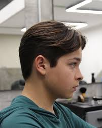 Dandole movimiento y fluidez a este corte