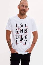 Baskili Slim Fit Kisa Kollu T Shirt 2020 Fit Erkek Moda Moda