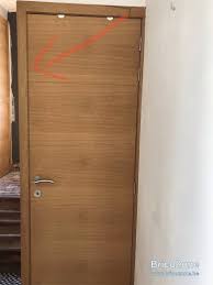 Porte Qui Frotte