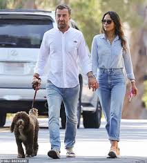 Jordana opened her eyes on april 26, 1980, to maria joao leal de sousa and alden brewster. Jordana Brewster Holds Hands With Beau Mason Morfit As They Walk Their Dog On Santa Barbara Getaway Geeky Craze