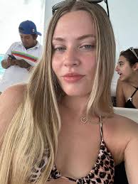 Roommate wanted for 2x2 apartment in Tallahassee