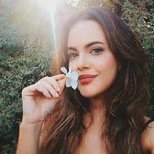 Ingrid Chaves (lngridchaves)