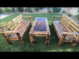 Paletten Yapilabilecek En Guzel Bahce Takimi Video2 Masa Yapimi Beautiful Table Made Of Pallet Youtube 2020 Dis Mekan Mobilyalari Dogada Yasam Guzel Bahceler