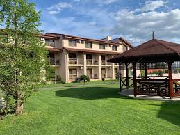 * cazare la oricare din unitatile unitatile clasificate turistic din 2. Hotel Astoria Alba Iulia Din Alba Iulia Romania0 Oferte Disponibile