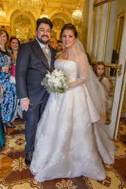 И в 2001 году на ней женился. Yusif Ejvazov Biografiya I Lichnaya Zhizn Pevca