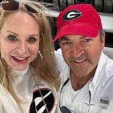 Penny Billings's Instagram, Twitter & Facebook