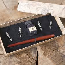 Coffret Porte Plumes Avec 5 Plumes La Boutique Medievale
