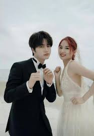 陆虎陈曌旭丽江结婚，婚礼简朴，0713男团都到场见证幸福时刻-腾讯新闻