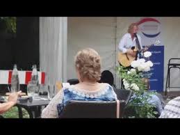 Hartmut giebel, leiter des bürgerzentrums haus unter den linden (hudl), war am dienstag erstmals nach 2015, wie er sagte. Phil Solo Anything Live Haus Unter Den Linden Herford 09 08 2020 Youtube