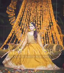 Bridal Setup Home In 2020 Bridal Dresses Pakistan Pakistani Mehndi Dress Wedding Dresses For Girls