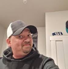 Mariners fan enjoying the season