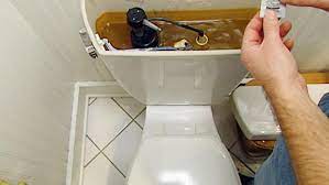 How to fix a leaking toilet. Repair Of The Leak In The Toilet Too Short World
