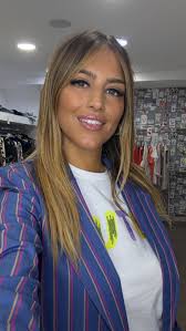 ✨ La diretta di oggi è stata tutta dedicata all’abbigliamento donna in  saldo: abiti, giacche, pantaloni e accessori perfetti per chiudere l’estate  con stile., 👉 Se non sei riuscita a seguirla live, ...