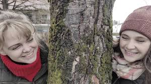 Sie hält ihn, wie auch. Video Abschied Von Romy Und Lucy Sturm Der Liebe Ard Das Erste