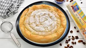 800 grame foietaj, 500 grame branza (de vaci+ telemea sau branza de burduf), 3 oua, 2 linguri faina, 100 gr unt. Placinta Cu Branza Dulce Cc Eng Sub Jamilacuisine Youtube