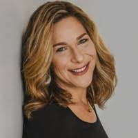 Mara Alexander's Instagram, Twitter & Facebook