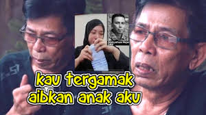 Pelawak terima anugerah khas juri bagi penglibatan 37 tahun dalam bidang seni. Ar Badul Naik Angin Bila Menantu Sendiri Sebarkan A B Anaknya Yg Sudah Tiada Soya Lemon
