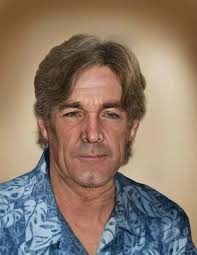 ULTIM'ORA:** Dennis Wilson, 78 anni, è stato trovato morto questa mattina  presto nella sua camera d'albergo al Mandalay Bay. L'autopsia ha rivelato  alti livelli di fentanil e alcol nel suo sistema. Membro