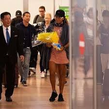 Contents1 大坂なおみ帽子、服、サングラス コーディがハイセンス!1.1 大坂なおみさん帰国時着用のキャップのブランドは？1.2 大坂なおみさん帰国時着用のサングラスブランドは？1.3 大坂な ãƒ†ãƒ‹ã‚¹ç•Œã®ãŠã—ã‚ƒã‚Œã‚¯ã‚¤ãƒ¼ãƒ³ å¤§å‚ãªãŠã¿é¸æ‰‹ã®ç§æœã‚³ãƒ¼ãƒ‡best12