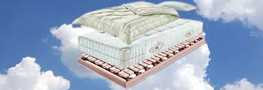 Veraltetet matratzen sollten aus diesem grund aus dem schlafzimmer verbannt und durch neue ersetzt werden. Die Matratze Und Der Lattenrost Fur Ihr Bett Die Wirkung Und Das Zusammenspiel Niehoff Mobel