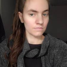 I also am a "both sides" person but I personally have had the opposite  experience. I think everyone sucks, really 🤷🏻‍♀️