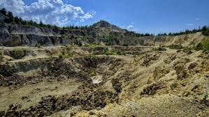 Tăbliţele cerate vechi de 2.000 de ani găsite la roşia montană. Zona Miniera De La Rosia Montana Jud Alba 2020 Mine Aur