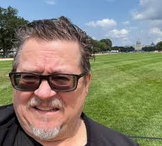 Great conversation with @massbio_'s Kendalle Burlin O'Connell and  @thermofisherscientific's Marc Casper. Grateful for support and  collaboration from Speaker Mariano, Senate President Spilka, and the  Legislature